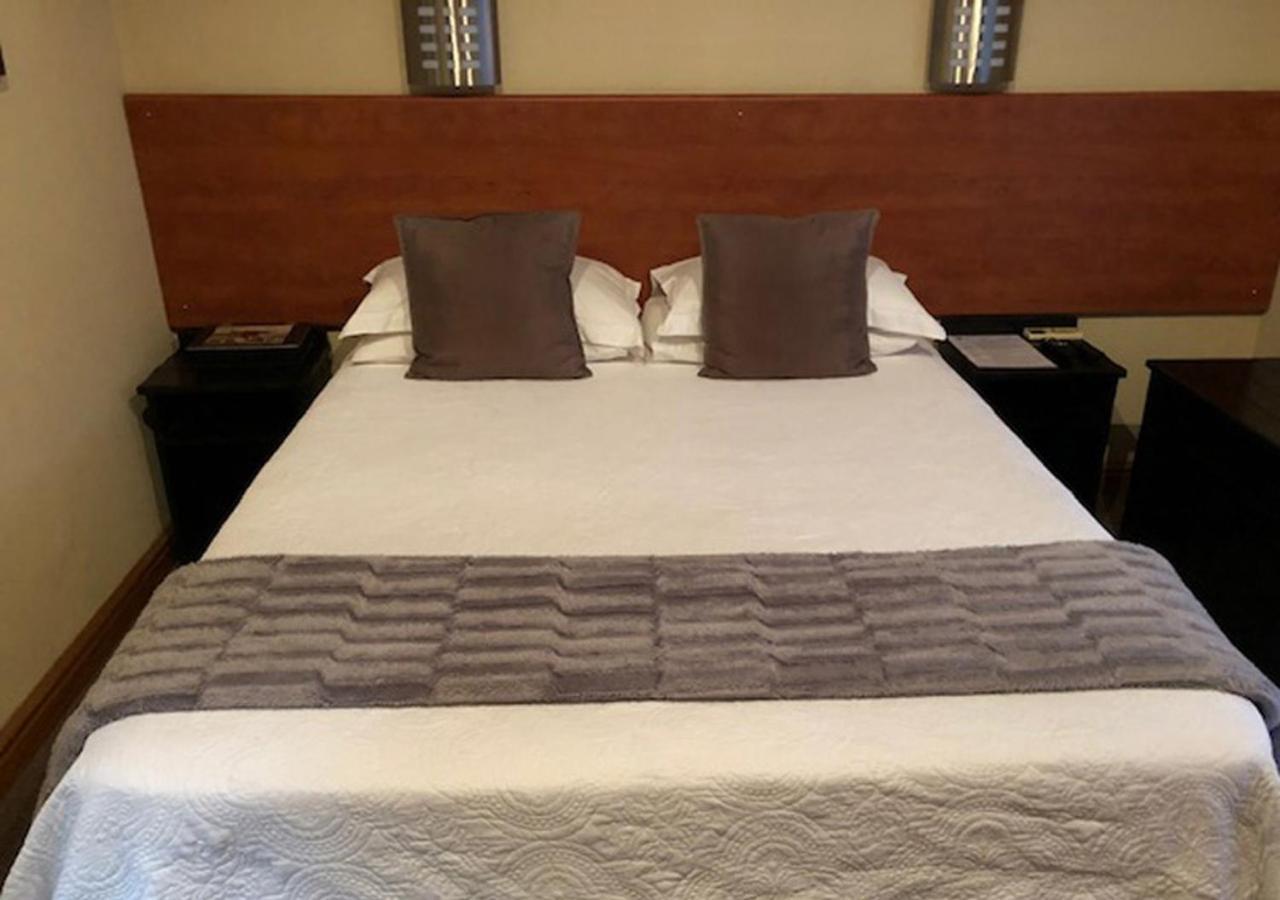 A La Martha'S Air-Port Guest House 포트엘리자베스 외부 사진