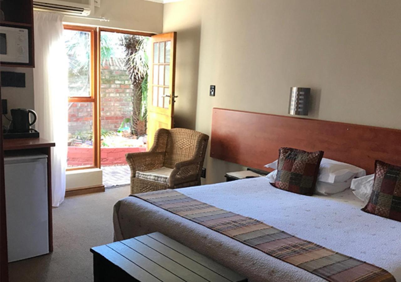 A La Martha'S Air-Port Guest House 포트엘리자베스 외부 사진