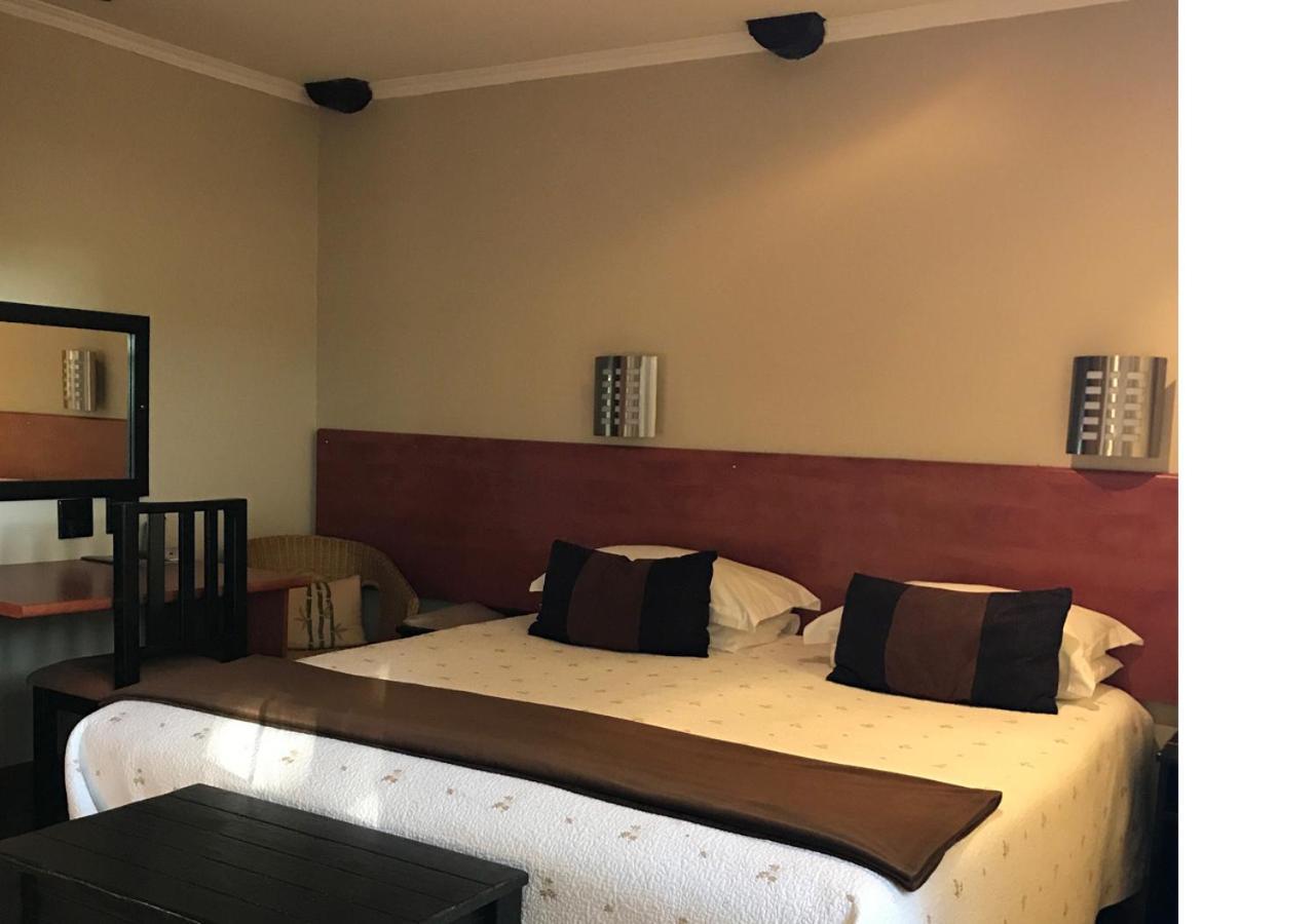 A La Martha'S Air-Port Guest House 포트엘리자베스 외부 사진