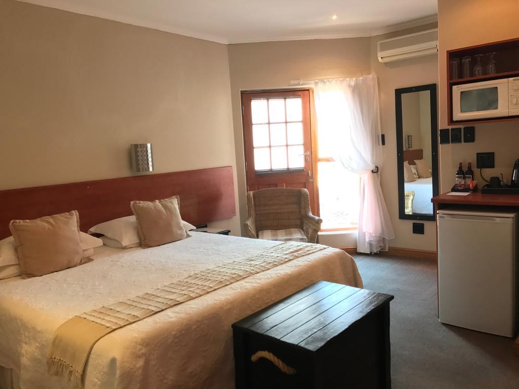 A La Martha'S Air-Port Guest House 포트엘리자베스 외부 사진
