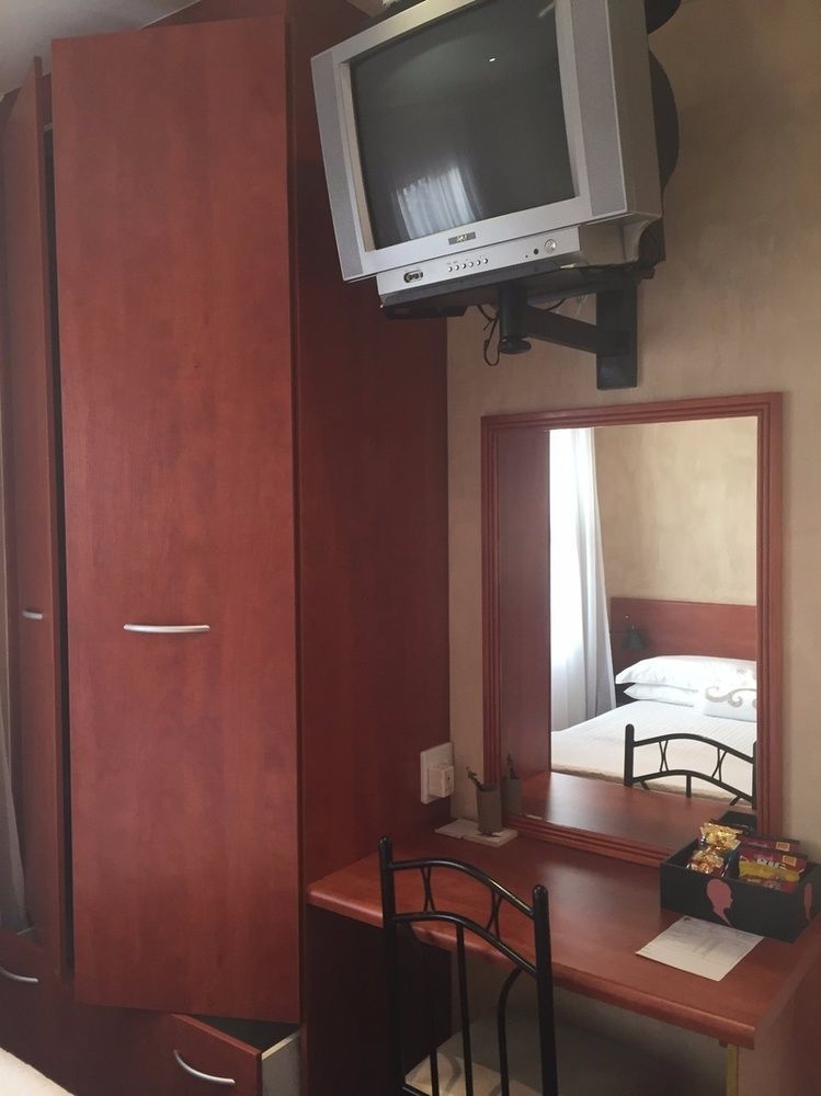 A La Martha'S Air-Port Guest House 포트엘리자베스 외부 사진